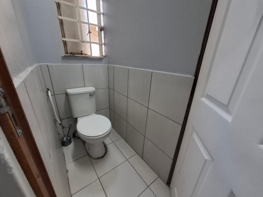 1 Bedroom Property for Sale in Bloemfontein Free State